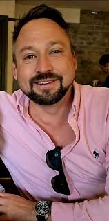 Can someone do me the ghost face killer lying