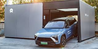 Obviously bigger batteries weigh more. Nio Might Have Figured Out Battery Swap For Electric Cars As It Completes 500 000 Swaps Electrek