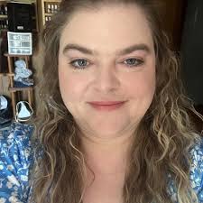 reliable nail tech for wedding nails?