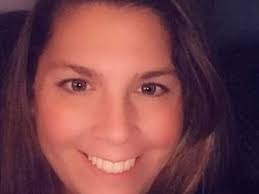 Lisa Healey's Instagram, Twitter & Facebook