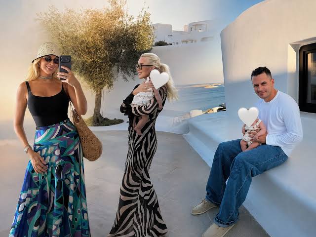 Κατερίνα Καινούργιου - Παναγιώτης Κουτσουμπής: Οι οικογενειακές διακοπές  στη Μύκονο με την κόρη τους, Ξένια