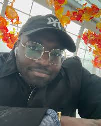 A little Seattle solo moment to cleanse the soul 😌🎶✨