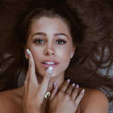 They released their debut album endlos verliebt (endlessly in love). Biografia De Vanessa Mai Wolkenfrei Last Fm