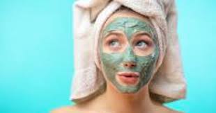 Argilla Multan Mitti: gli usi e i benefici per pelle e capelli