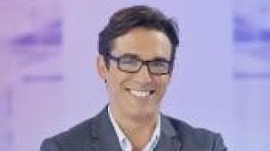 DIMANCHE EN POLITIQUE