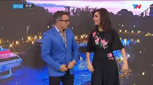 Roxy vázquez, la conductora de tn de 6 a 10, el segmento que va durante ese horario en la señal de cable todo noticias, incendió las redes sociales este martes al compartir fotos en las que. Roxy Vazquez Periodista De Tn Tiene Coronavirus