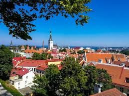 Denominada oficialmente como república de letonia. Eurotrip De Carona Na Letonia Riga E Os Cemiterios