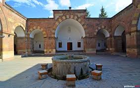 Celebi Mehmet Medresesi Hakkinda Bilgi Nerede Nasil Gidilir Bina Avlular Muze