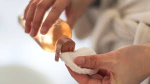 However, if you're confident that your cleanser is doing a good job of removing all traces of debris, then there's no need to use a cotton pad but you can use your fingers to tap the tonic and deliver the goodies from the toner to your skin. Astringent Vs Toner Which Is Right For Your Skin