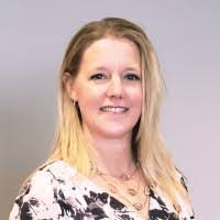 Stacy Stender's Instagram, Twitter & Facebook