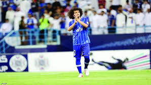 والد عموري كلمة السر في رحيله عن الهلال تفاصيل هامة سعودي 360 اعلنت إدارة نادي الهلال برئاسة فهد بن نوفل رسميا مساء أمس الج Soccer Field Soccer Sports