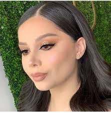 Aidee Molina's Instagram, Twitter & Facebook