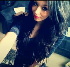 Nadia Becker's Instagram, Twitter & Facebook