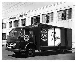 1953 Diamond T 422c Rainier Beer Van Truck Factory Photo Ua3773 1seqvy Beer Truck Rainier Beer Beer