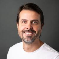 1100+ "Pera" profiles