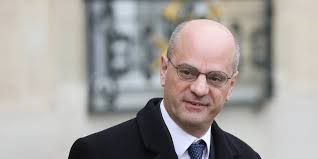 De quoi nous donner envie de fouiller dans le passé du ministre de l'education, invité ce soir de l'emission. Blanquer Nous Devons Nous Organiser Face Aux Adversaires De La Laicite Le Point