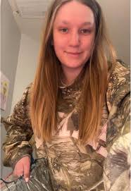 Caroline Armstrong (@carolinea3)