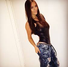 Lina fernanda gonzález tejeiro (villavicencio, 8 de octubre de 1991) es una actriz colombiana, reconocida por actuar durante cinco años en la serie televisiva padres e hijos en el papel de sammy. Fotos De Lina Tejeiro Instagram De La Actriz Colombiana Lina Tejeiro