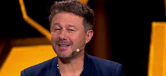Z wykształcenia jest nauczycielem wychowania muzycznego. Andrzej Piaseczny Skonczyl 50 Lat Czy Wybryki Piaska Ujda Uwadze Tvp