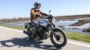 2018 2020 Moto Guzzi V7 Iii Rough Top Speed Moto Guzzi Moto Motorcycle