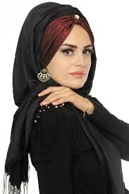 Aise Tesettur Siyah Bordo Tasli Buzgulu Bandana Pratik Sal Basortusu Modasi Moda Stilleri Moda