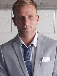 Aron Wilson's Instagram, Twitter & Facebook