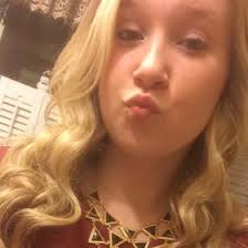 Laura Lemire (lauralemire92)