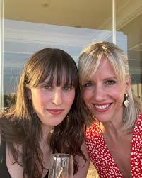 Angela Marsh (@angelalouisemarsh) • Instagram photos and videos