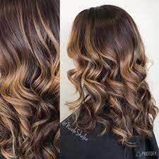 Dark Hair Ombre Balayage Caramel Hair Curled Hair Long Hair Hair Paint Shadow Root Warm Hair Color Long Hair Styles Balayage Hair Caramel Caramel Hair