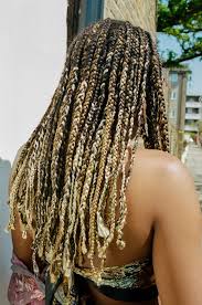 Braids have been used to symbolize wealth, marital status, age, and rank. Hair Braids Reaction Itching