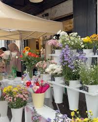 FLOWER MARKET IS BACK, BABYYY! 🌸💐✨, Siapin hati & dompet kamu karena  @fanaticoffee.bogor bakal berubah jadi taman bunga penuh cinta! 🌷💞, 💌  27–29 Juni 2025, 🕰️ Mulai jam 10:00 sampai bunganya ludes!, 💸 ...