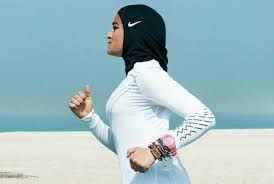 Anda juga bisa mendapatkan baju olahraga muslimah syar'i yang tetap modis dan kekinian. Kamu Berjilbab Dan Suka Olahraga Nggak Usah Bingung 10 Rekomendasi Baju Senam Yang Nyaman Dan Tetap