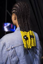 Textured bob with highlights / via textured bob with highlights 21 Cute Summer Hairstyles For 2020 Quick And Easy Hair Ideas For Hot Summer Nights