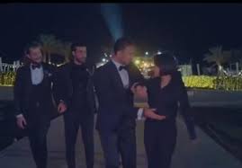 مشاهدة وتحميل مسلسل الدراما المصري الطاووس الحلقة 1 الاولي كاملة اون لاين بطولة جمال سليمان و سميحة ايوب و سهر الصايغ بجودة عالية hd ، شاهد نت مباشرة. Ykhqldi2kw44pm