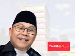 Ironis Ibu Kandung Dijebak dan Dilaporkan oleh Anak Kandungnya, Mantan  Rektor ke Polda Jabar