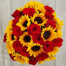 So don't worry about online flowers bouquet delivery near you. Happy Energy Bouquet