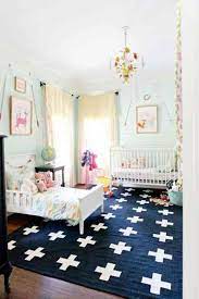 Voir plus d'idées sur le look naturel, esprit scandinave, ambiance rétro, style jungle… découvrez 45 idées et conseils pour décorer une chambre de bébé (fille, garçon ou mixte). Idee De Design De Chambre Mixte Kids Shared Bedroom Kids Rooms Shared Shared Kids Room