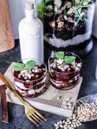 Verrines Betterave Chevre Et Pignons De Pin Une Recette Simple Et Rapide Verrine Betterave Chevre Verrines Betterave Verrine Vegetarienne