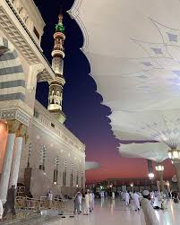  Beautiful Evening View Of The Mosque Nabawi In Madinah 3 Muslims Holyumrah Masjidannabawi Medina Holycity Medina Mosque Mecca Islam Beautiful Mosque