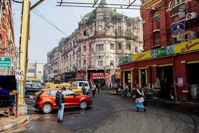 Kolkata: Guided Food Tour with Transport & Tastings