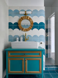 25 Cool Bathroom Color Trends For Summer And Beyond Trending Bathroom Colors Bathroom Vanity Trends Amazing Bathrooms