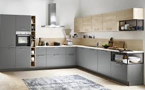 Der abwasch für jeden gast sichtbar sind. Graue Kuchenzeile Mit Offenen Holzregalen Nolte Kuechen Com