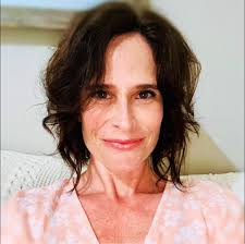 How to find a foster or rescue group for a dog in Memphis?