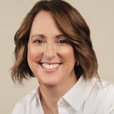 Susan Gelinas's Instagram, Twitter & Facebook