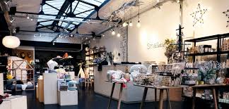Smallable The First Family Concept Store 300m2 Dedicated To The Art Of Living Fashion And Design Inspiration For Babies Concept Store Boutique Kids Boutique
