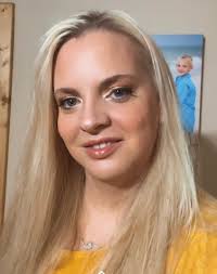 Using makeup to the last drop with no waste