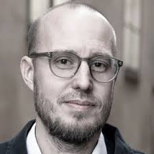 Erik Karlin lämnar Tobin Properties