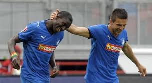 Ba sèvres, paris'te doğdu ve yedi çocuklu bir ailenin altıncısıydı. Demba Ba Vedad Ibisevic Tsg 1899 Hoffenheim Home Facebook