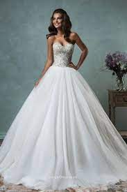 Leider bietet der alltag der meisten frauen kaum die möglichkeit dazu, sich wie eine prinzessin… 7 Hochzeitskleid Glitzer Ideen Hochzeitskleid Hochzeitskleid Glitzer Hochzeit