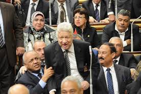 قالت الفنانة اللبنانية مايا دياب إن المستشار مرتضى منصور، رئيس نادي الزمالك وعضو مجلس الشعب المصري، لا يستاهل أن تتحدث عنه، وذلك على رداً على تصريحاته. Ø£ÙˆÙ„ Ø±Ø³Ø§Ù„Ø© Ù…Ù† Ø±Ø¦ÙŠØ³ Ø§Ù„Ø¨Ø±Ù„Ù…Ø§Ù† Ø¥Ù„ÙŠ Ù…Ø±ØªØ¶Ù‰ Ù…Ù†ØµÙˆØ± Ø¨Ø´Ø£Ù† Ø¥Ù‡Ø§Ù†Ø© Ø§Ù„Ø®Ø·ÙŠØ¨ Ø§ÙˆØ§Ù† Ù…ØµØ±